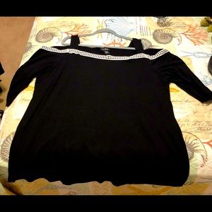 NWOT Catherine’s AnyWear cold shoulder top